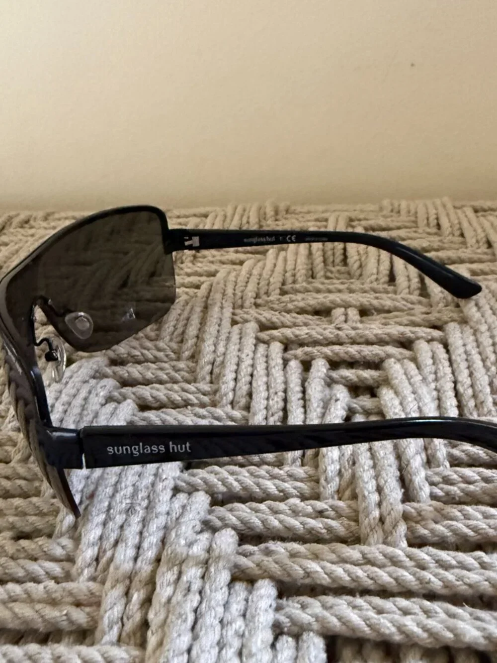 Sunglass Hut HU1003 Shield Sunglasses Black Green Lens Y2K Wraparound